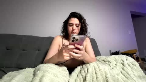 kitty3202 online show from December 16, 2:00 pm