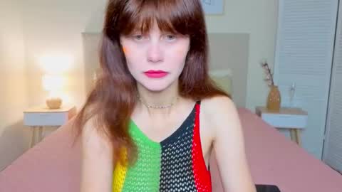 Snapshot of kitty_ange1l chatting on October 5, 5:17 am kitty_ange1l online show from October 5, 5:17 am