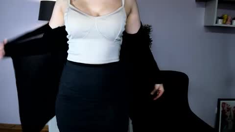 Denise online show from March 4, 10:49 pm