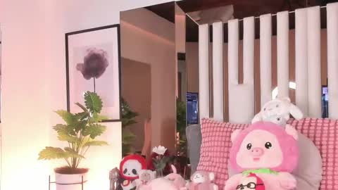 Snapshot of kitty_eliffe chatting on December 14, 9:08 pm kitty online show from December 14, 9:08 pm