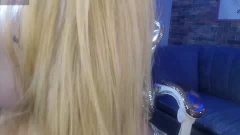 Snapshot of kitty_fox_b chatting on March 8, 3:45 pm kitty_fox_b online show from March 8, 3:45 pm