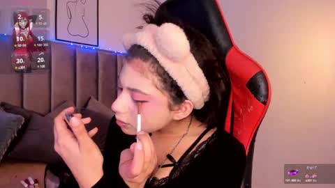 Snapshot of kitty_gang chatting on March 12, 2:52 am Camila online show from March 12, 2:52 am