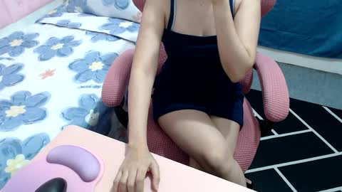 Kate online show from April 9, 6:19 am