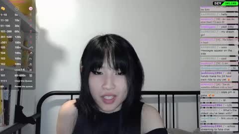 Snapshot of kitty_krush chatting on October 10, 12:42 am Kitty online show from October 10, 12:42 am