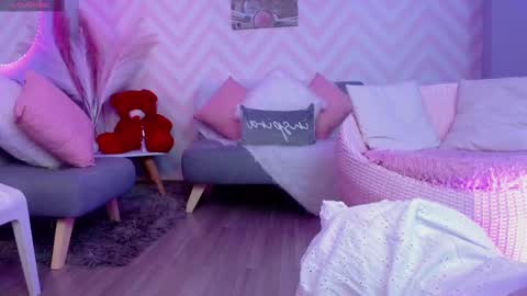 KITTY online show from September 30, 1:27 pm