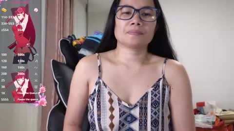 Snapshot of kittybabe0528 chatting on October 9, 9:40 am kittybabe0528 online show from October 9, 9:40 am