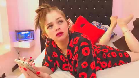 paola online show from December 2, 2:08 pm