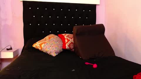 Snapshot of kittybonx chatting on March 9, 1:04 pm paola online show from March 9, 1:04 pm