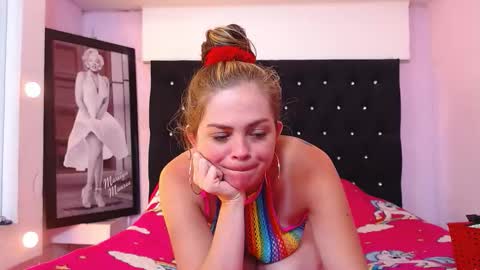 Snapshot of kittybonx chatting on November 24, 3:12 pm paola online show from November 24, 3:12 pm