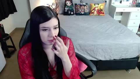 Snapshot of kittykat18x chatting on January 7, 5:20 pm Isabel online show from January 7, 5:20 pm