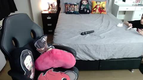 Snapshot of kittykat18x chatting on January 11, 12:12 am Isabel online show from January 11, 12:12 am