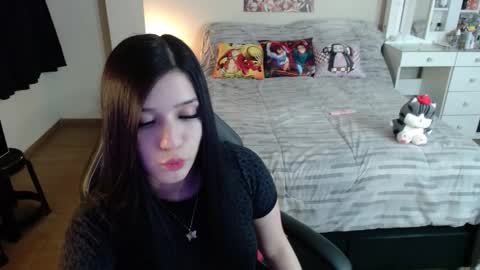 Isabel online show from October 28, 1:20 am