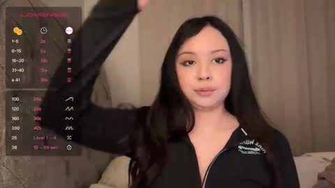 mia online show from January 15, 9:56 am