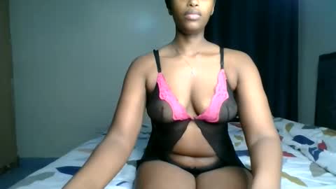 Snapshot of kittypettite chatting on May 24, 1:16 pm Kittypettite online show from May 24, 1:16 pm