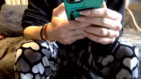 Snapshot of kittysub6969 chatting on December 13, 7:53 pm Kitty Sub online show from December 13, 7:53 pm