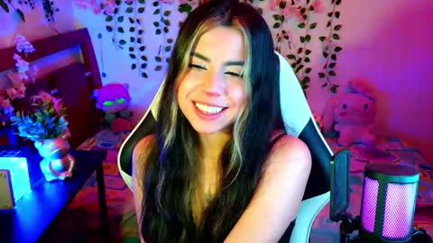 Kittyuwu  online show from January 15, 8:12 pm