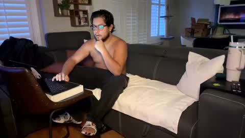 Snapshot of kittywoodyluv chatting on January 21, 9:46 pm kittywoodyluv online show from January 21, 9:46 pm