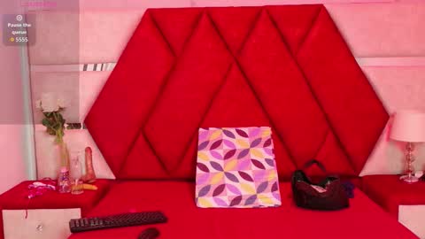 Snapshot of kity_spiderr chatting on September 15, 12:38 pm Luisa y Jairo online show from September 15, 12:38 pm