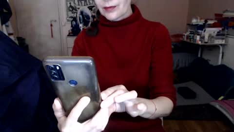 Snapshot of kiuminberry chatting on February 19, 10:56 am KiuminBerry online show from February 19, 10:56 am