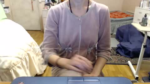 Snapshot of kiuminberry chatting on November 11, 11:54 am KiuminBerry online show from November 11, 11:54 am