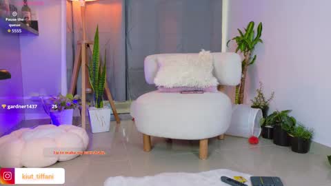 Snapshot of kiut_tiffanii chatting on September 12, 10:59 am Tiffanii online show from September 12, 10:59 am