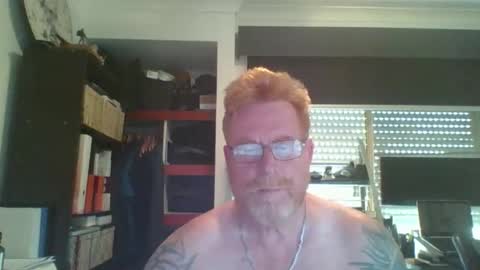 kiwi_boss61 online show from October 29, 4:48 am