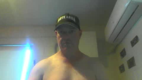 kiwiguy19773 online show from December 11, 6:25 am