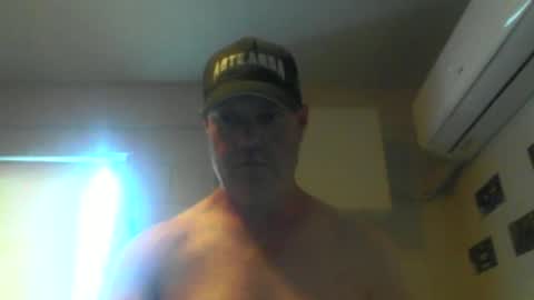 kiwiguy19773 online show from December 31, 3:34 am
