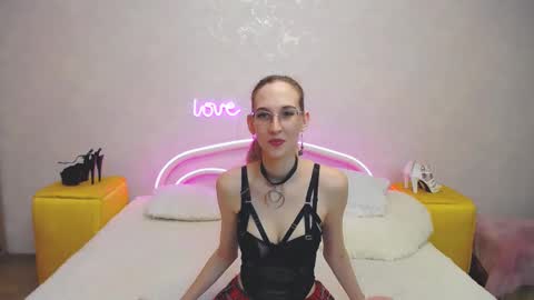 Klary online show from February 17, 6:04 pm