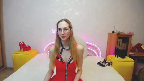 Klary online show from March 8, 5:11 pm