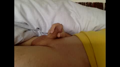 Snapshot of kleinermaxi chatting on December 2, 1:50 pm Max online show from December 2, 1:50 pm