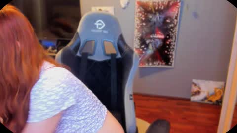 Snapshot of klementinagirl chatting on February 27, 7:58 pm Klementinafanslyklementina6661 online show from February 27, 7:58 pm