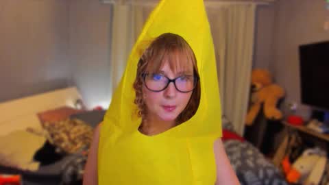 Snapshot of klementinagirl chatting on September 20, 8:54 pm Klementinafanslyklementina6661 online show from September 20, 8:54 pm