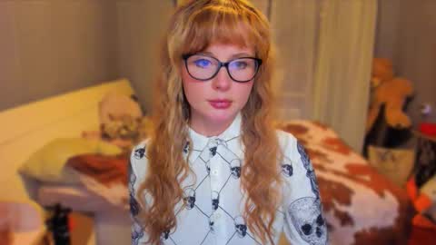 Snapshot of klementinagirl chatting on October 13, 8:20 pm Klementinafanslyklementina6661 online show from October 13, 8:20 pm