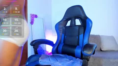 Snapshot of kleo_helenos chatting on October 22, 9:25 pm KLEO online show from October 22, 9:25 pm