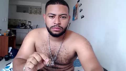 Snapshot of kleyton336 chatting on October 8, 5:32 pm kleyton online show from October 8, 5:32 pm