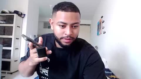 Snapshot of kleyton336 chatting on November 1, 5:04 pm kleyton online show from November 1, 5:04 pm