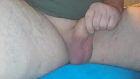 Snapshot of klinge2000 chatting on December 15, 5:06 pm klinge2000 online show from December 15, 5:06 pm