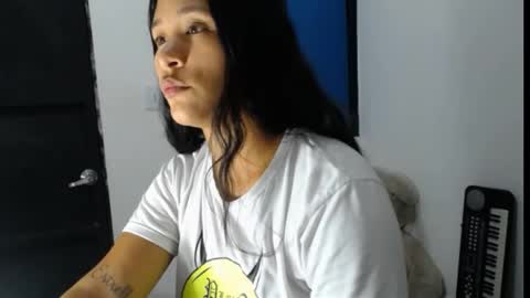 kloe minajj online show from March 25, 2:28 am