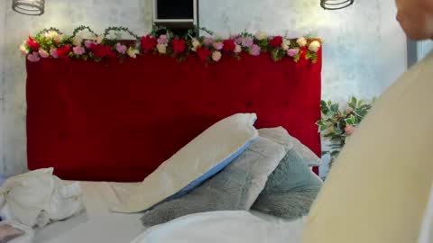 Kloeh online show from March 27, 8:30 pm