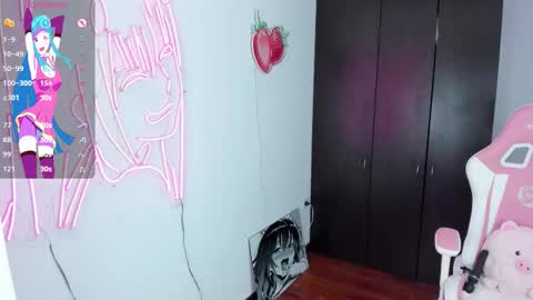 Snapshot of kloeking_ chatting on September 15, 3:17 am kloe online show from September 15, 3:17 am