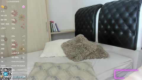 Snapshot of kmipearl chatting on February 10, 2:52 am Camila Reyes online show from February 10, 2:52 am