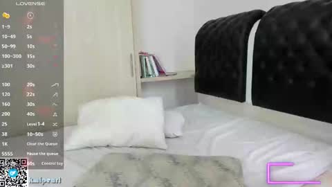 Snapshot of kmipearl chatting on February 19, 3:16 pm Camila Reyes online show from February 19, 3:16 pm