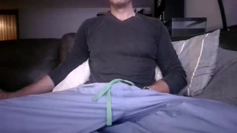 Snapshot of knight3975 chatting on December 19, 2:18 am Knight3975 online show from December 19, 2:18 am