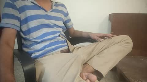 Snapshot of knightrider5566 chatting on October 31, 5:52 am Harry online show from October 31, 5:52 am