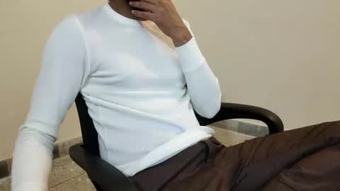 Snapshot of knightrider5566 chatting on November 9, 6:28 pm Harry online show from November 9, 6:28 pm