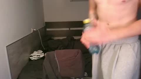 Snapshot of knotsiemens chatting on November 28, 9:50 pm Adam online show from November 28, 9:50 pm