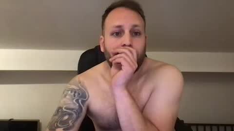 Snapshot of kobasic chatting on December 12, 7:04 pm hugo online show from December 12, 7:04 pm