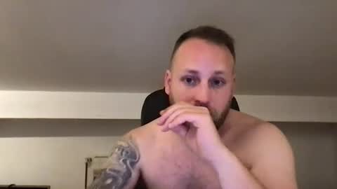 Snapshot of kobasic chatting on December 25, 5:37 am hugo online show from December 25, 5:37 am