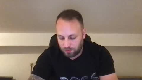 Snapshot of kobasic chatting on October 19, 2:23 am hugo online show from October 19, 2:23 am